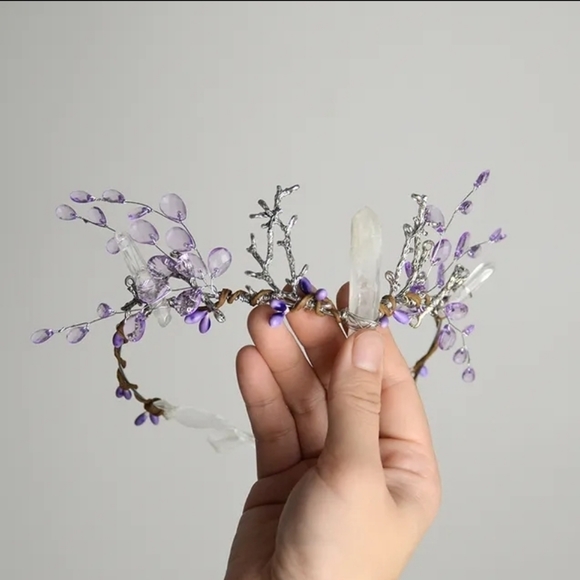 Beautiful crystal head pieces. I have 7 total - Picture 7 of 7